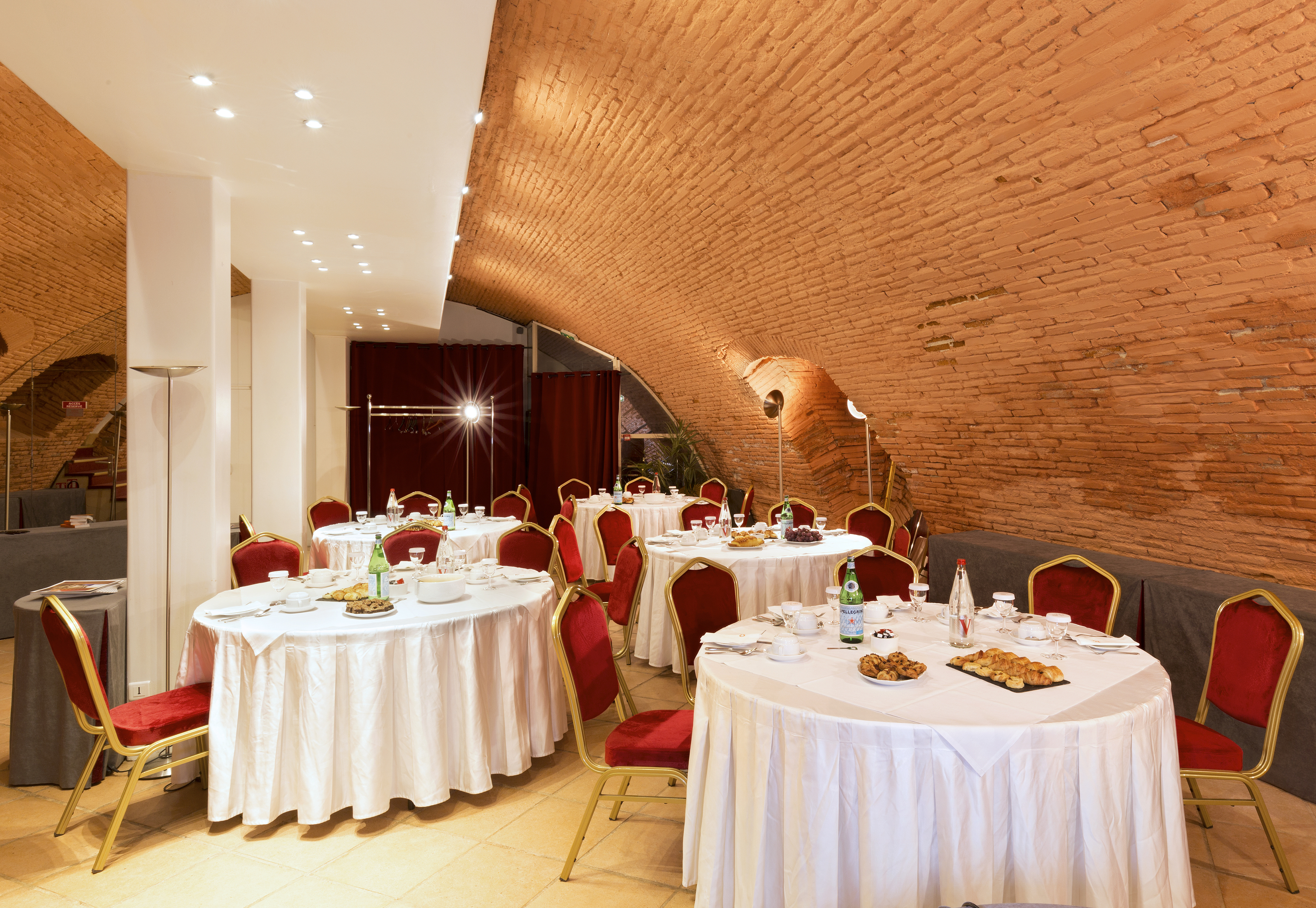 Seminar Hotel Toulouse Grand Hotel de l'Opera Toulouse city center 4 stars